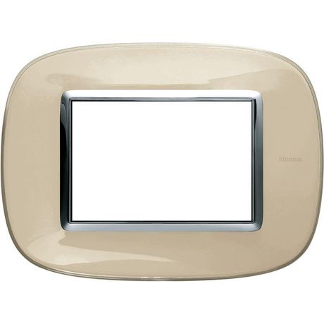Рамка 3мод. Axolute овальная прозр. беж. карамель Leg BTC HB4803DA Legrand