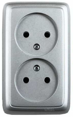 Розетка двойная наружная со шторками с изоляционной пластиной серебро - РА16-144-06 HEGEL