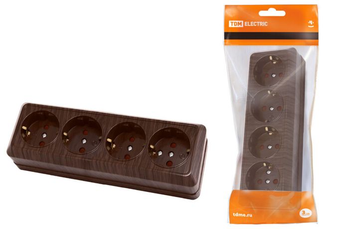 Розетка 4-х местная горизонтальная 2П+3 открытой установки IP20 16A с з/ш бук "Ладога" | SQ1801-0331 TDM