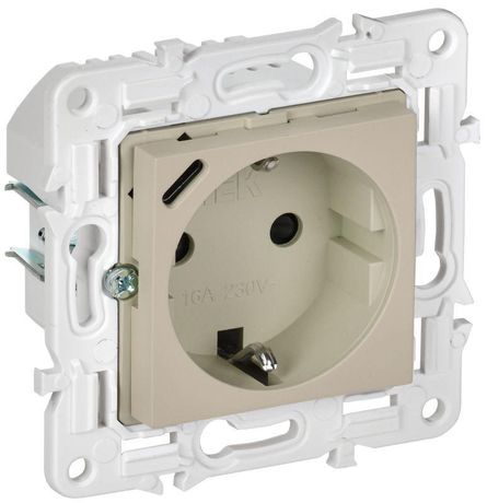 Розетка SKANDY 18Вт 16А с заземл. защ. шторки USB C SK-R17B беж. IEK SK-R14-16-U14-018-K10