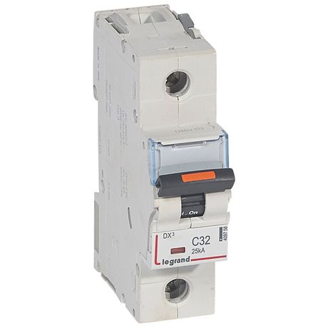 Выключатель автоматический однополюсный DX3 32А C 25кА (1,5 мод) | 409758 Legrand