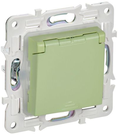 Розетка 1-м SKANDY 16А IP44 с заземл. защ. шторки крышкой SK-R11G мятный IEK SK-R16-16-44-K06