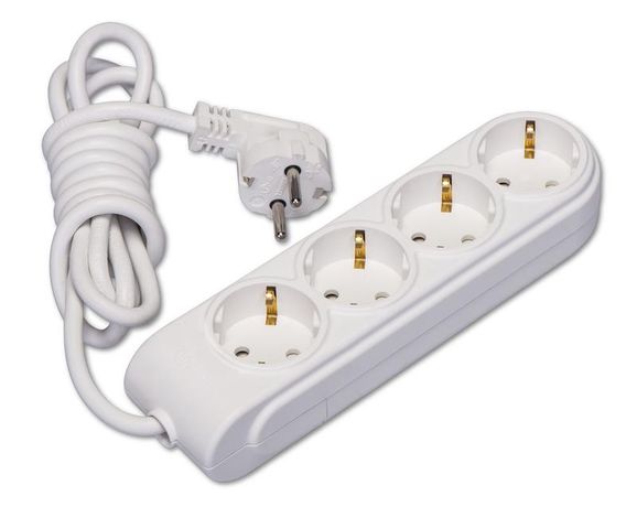 Удлинитель 4х7м с заземл. 16А IP20 ПВС 3х1.5 защ. шторки Makel N4210074