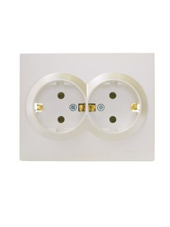 Розетка 2-м СП VESNA с заземл. ПБТ жемчуж./бел. перламутр LEZARD 742-3000-127B