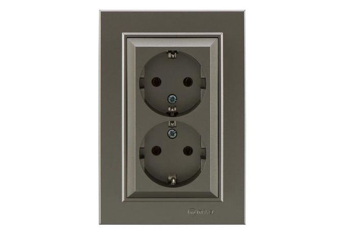 Розетка 2-м СП Karea 16А IP20 с/з зел. Makel 56052082