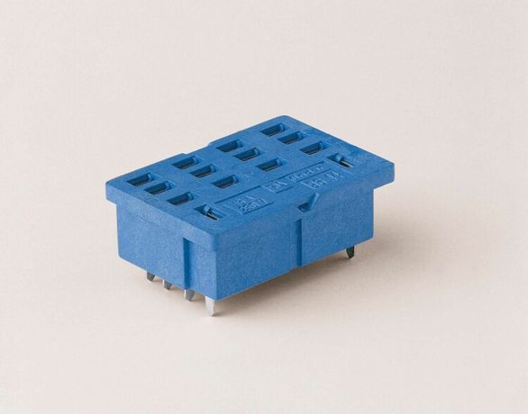 Розетка для монтажа на плате применения с 56.34 реле, Поставляется Металлической клипсой-держателем 094.51 - 9614SMA FINDER 96.14SMA