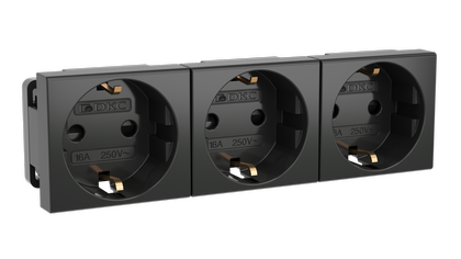 Тройная розетка Viva черная | 45203 DKC ДКС