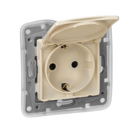 Розетка 1-м СП Etika 16А IP44 2P+E с заземл. защ. шторки крышкой немецк. стандарт безвинтов. клеммы механизм сл. кость Leg 672332 Legrand