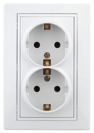 Розетка 2-м СП Plano 1А-208-01 16А IP20 250В 2х2P+E Schuko защ. шторки Al+Cu бел. Intro Б0038597 ЭРА