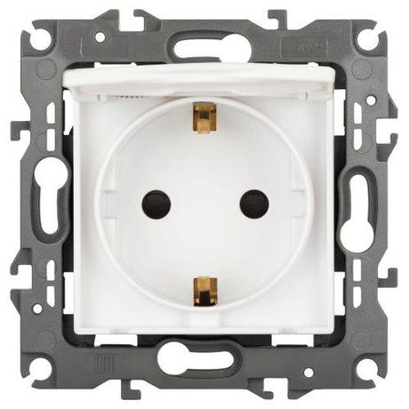 Розетка однофазная скрытого монтажа, в рамку с заземлением со шторками белый матовый крышкой 16А 250В IP20 автоматические (безвинтовые) зажимы 12-2103-01М Эра 12 - Б0065675