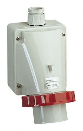 Вилка настенная 32А 3P+E 380В винт. IP67 SchE 83570 APC