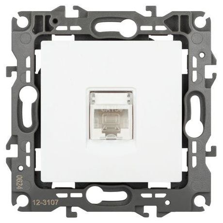 Розетка информационная Эра12 12-3107-01М RJ45 бел. матов. Эра Б0065712