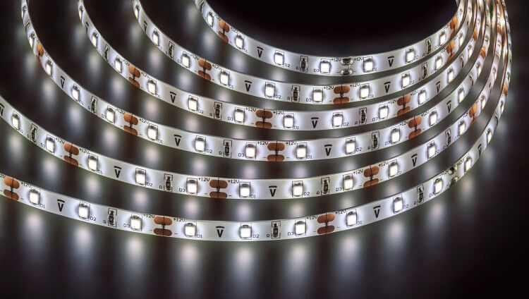 Лента светодиодная NLS-3528W60-4,8-IP65-12V R5 4,8Вт 12В 4000К IP65 5м | 71401 Navigator NLS-3528 18186