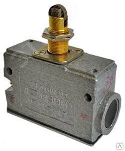 Микровыключатель МП 1313 У2 исп.03 IP54 толкатель с продольным расположением ролика комбинир. винт Электротехник ET006833