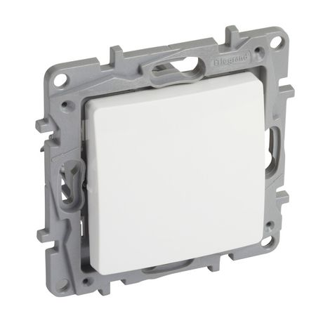 Переключатель перекрестный 1-кл. СП Etika 10А IP20 250В 10AX винтов. клеммы механизм бел. Leg 672209 Legrand