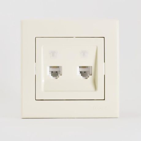 Розетка телефонная 2-м СП Rain RJ11 крем. LEZARD 703-0303-138