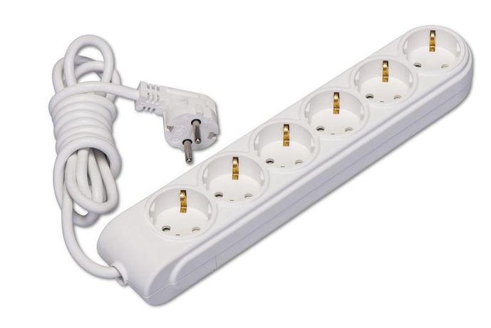 Удлинитель 6х15м с заземл. 16А IP20 ПВС 3х1.5 защ. шторки Makel N6210094