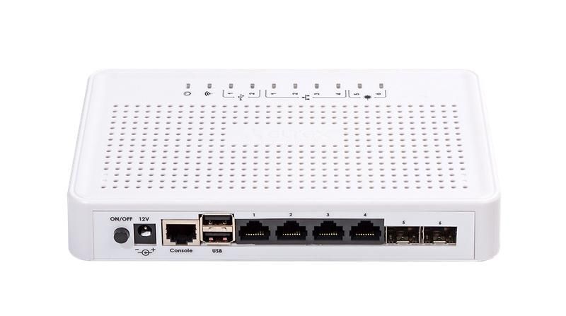 Маршрутизатор сервисный 4х Ethernet 10/100/1000 Base-T 2х 1000Base-X (SFP) 1х RS-232 (RJ-45) USB2.0 05 GB RAM 220В AC ELTEX ESR-10