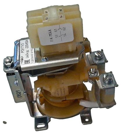 Реле напряжения РЭ-17-220В (вкл. обм.) 4А (удерж. обм. тока) 2НО+2НЗ ЧЭАЗ A8119-77945636