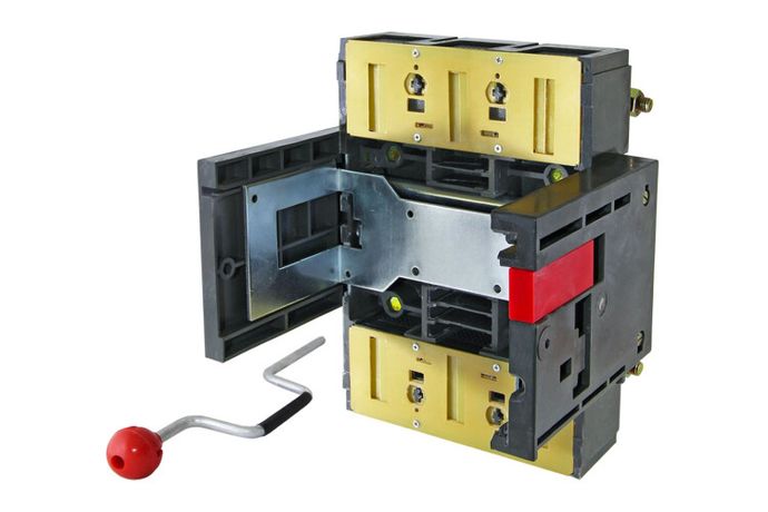 Панель ПМ2/В-40 выдвижная с присоединением к вертикальным шинам для установки ВА88-40 - SQ0707-0094 TDM