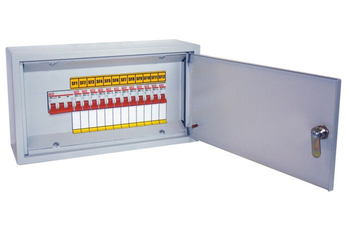 Осветительный щиток с выключателем ОЩВ-12 (63А/16А) 220х400х120мм - SQ1604-0002 TDM