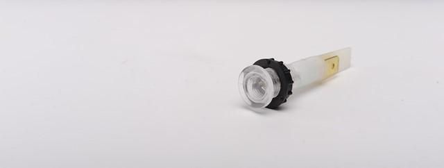 Арматура сигнальная 10мм с зажимами MS 63х08мм и неоновой лампой 220В бел. EMAS S102NB