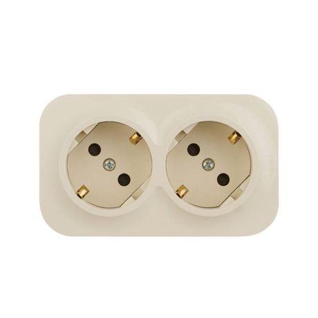 Розетка 2-местная для открытой установки с заземлением защитными шторками предварительным подключением 16А слоновая кость QUTEO - 782267 Legrand