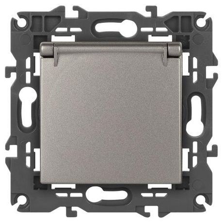 Розетка однофазная скрытого монтажа, в рамку с заземлением со шторками титан крышкой 16А 250В IP20 автоматические (безвинтовые) зажимы 14-2103-16 Эра Elegance - Б0065811