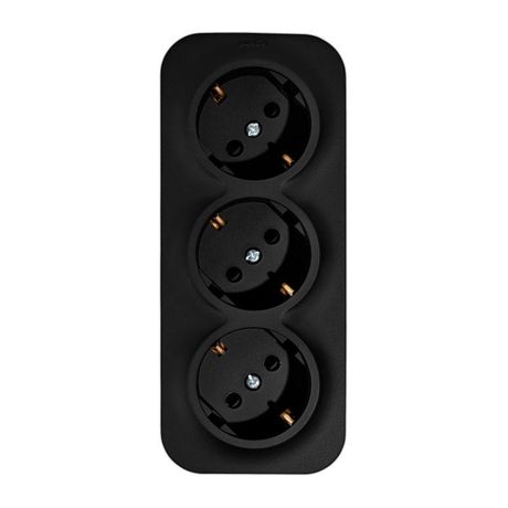 Розеточный блок тройной (розетка тройная) с заземлением -Legrand Quteo - предварительным подключением со шторками IP20 16А 250В винтовые зажимы накладной монтаж чёрный матовый 782473