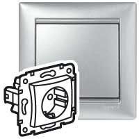 Механизм розетки СП Valena 2Р+Т нем. станд. с защ. шторками алюм. блист. Leg 694343 Legrand