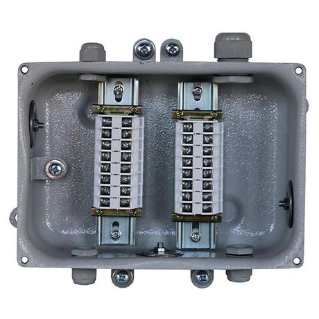 Коробка клеммная КЗНС-16 У2 16 зажимов IP54 (пластиковые вводы PG) Электротехник ET013203