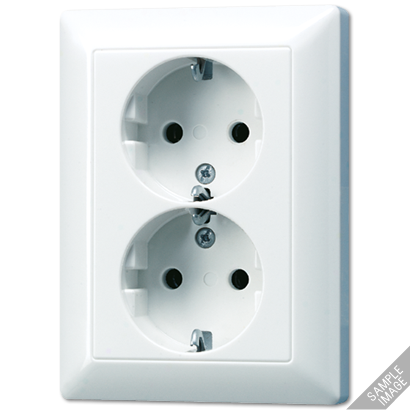 Сдвоенная розетка в одну монтажную коробку | 5022U Jung