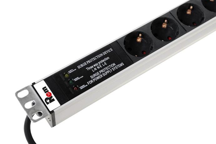 Блок розеток вертикальный Rem-16 с фил. и инд. 15 Schuko 10 C13 16А алюм. 42-48U шнур 3м R-16-15S-10C13-FI-1820-3 Rem 1362011