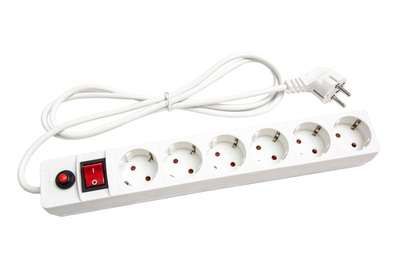 Удлинитель с сетевым фильтром 6х7м заземл. 10А IP20 ПВС 3х0.75 защ. шторки бел. UNIVersal 967U-3007 Союз