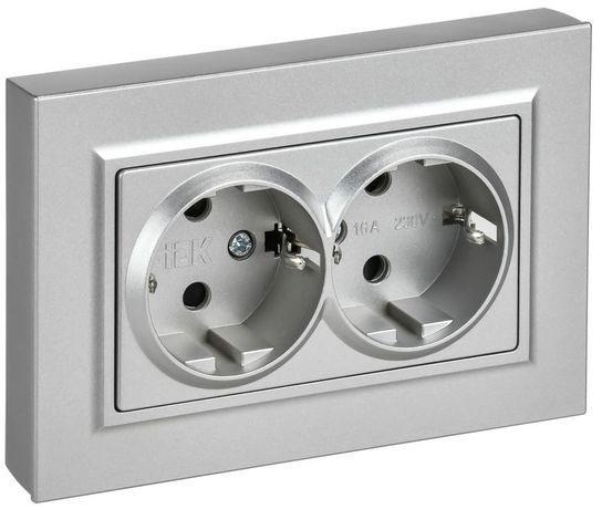 Розетка 2-м BRITE РСшПл12-3-БрА 16А с заземл. защ. шторками плоская в сборе алюм. IEK BR-R28-16-K47-F