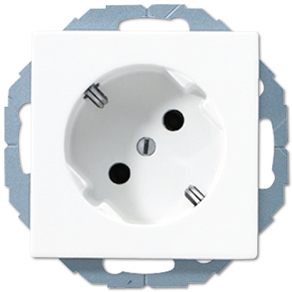 Штепсельная розетка SCHUKO 16A 250V~ ; угол наклона 45 °; белый | A520-45KIWW Jung