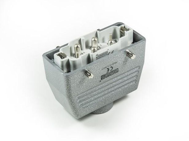 Вилка верхнийй ввод 6 полюсов 4х80А+2х16А EMAS EBM806FU30