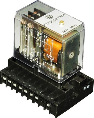 Реле промежуточное РЭП-38Д-2 220В AC 3/3 задн. присоед. ВНИИР A8120-77972144