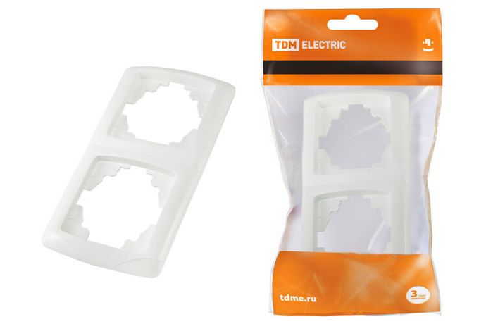 Рамка двухпостовая вертикальная белая ''Онега'' - SQ1805-0027 TDM