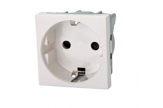 Розетка 2P+E немецкий стандарт 45 мм, белый, | 16V-10-01WT Eurolan