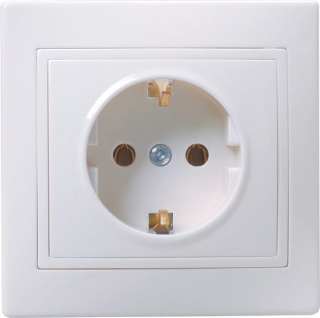 Розетка 1-местная с заземляющим контактом без защитной шторки 16А керамика КВАРТА белая IEK (РС10-3-КБ ) - ERK11-K01-16-K
