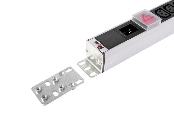 Блок розеток вертикальный 1ф Rem-16 16А выкл. 48 C13 1420мм вх. C20 IEC 320 R-16-48C13-V-1420 Rem 1891600