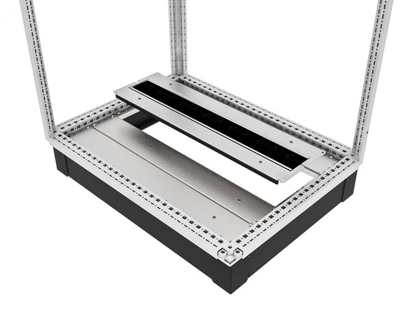 Панель с щеточным вводом средняя 200 мм RS52 00.60 - UR55402200060 Узола