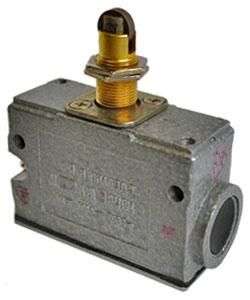 Микровыключатель МП 1305 У2 исп.01 IP54 толкатель с продольным расположением ролика фронтальный гайки Электротехник ET004053