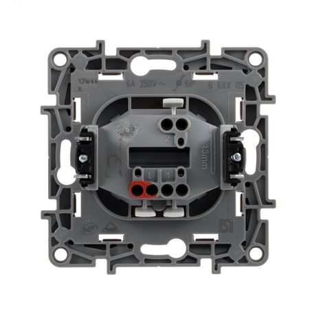 Выключатель 1-клавишный проходной самовозвратный 6А безвинтовое крепление белый ETIKA - 672214 Legrand