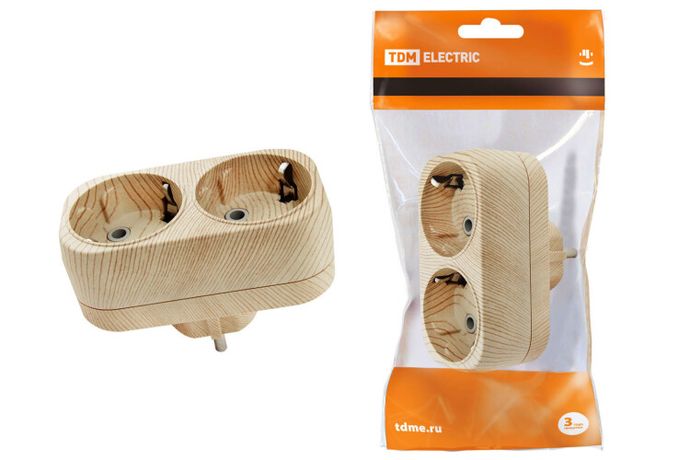 Блок на 2 гнезда 2П+З плоский 16А 250B "Эко" (сосна) | SQ1806-0074 TDM