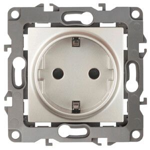 Розетка однофазная скрытого монтажа, в рамку с заземлением без шторок перламутр 16А 250В IP20 автоматические (безвинтовые) зажимы 12-2101-15 Эра 12 - Б0019322