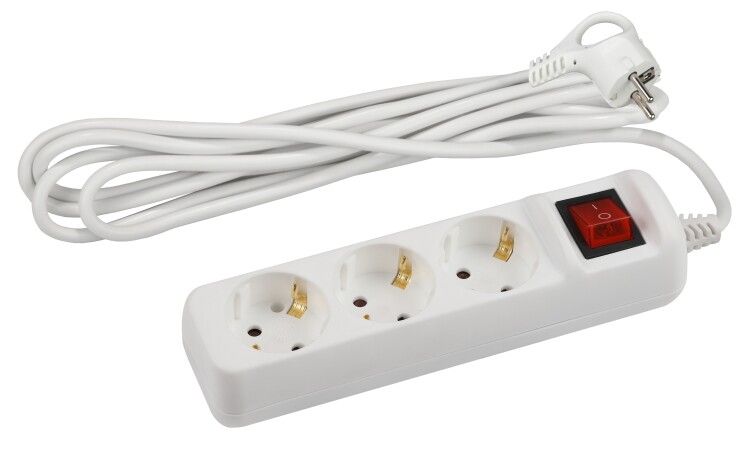 Удлинитель электрический U-3es-5m-3x1,5 с заземлением выключателем 3 розетки 5м ПВС 3x1,5мм2 16А | Б0044041 ЭРА