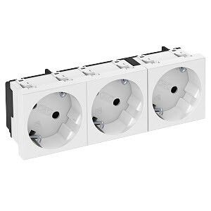 Розетка 3х2К+3 под углом 33° шторки 16А 250В (45х135 мм - 3 модуля Modul45) белая | 6120123 OBO Bettermann