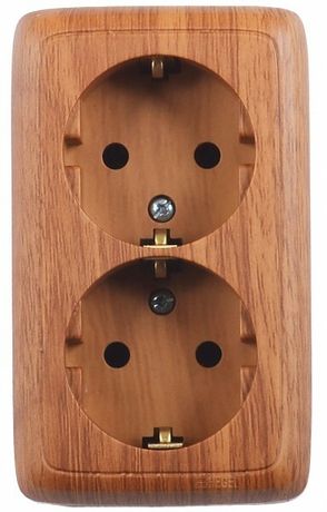 Розетка двойная наружная с заземлением со шторками изоляционной пластиной дуб - РА16-154-05 HEGEL